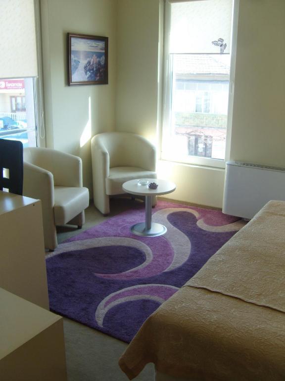 Standard Room,1548121648:JPEG
