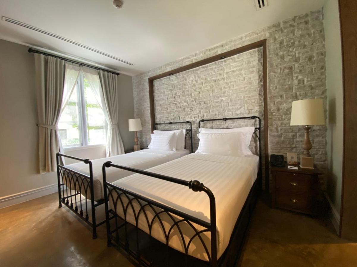 Twin Room with Balcony