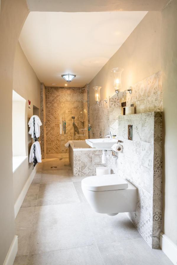 Chapel Suite