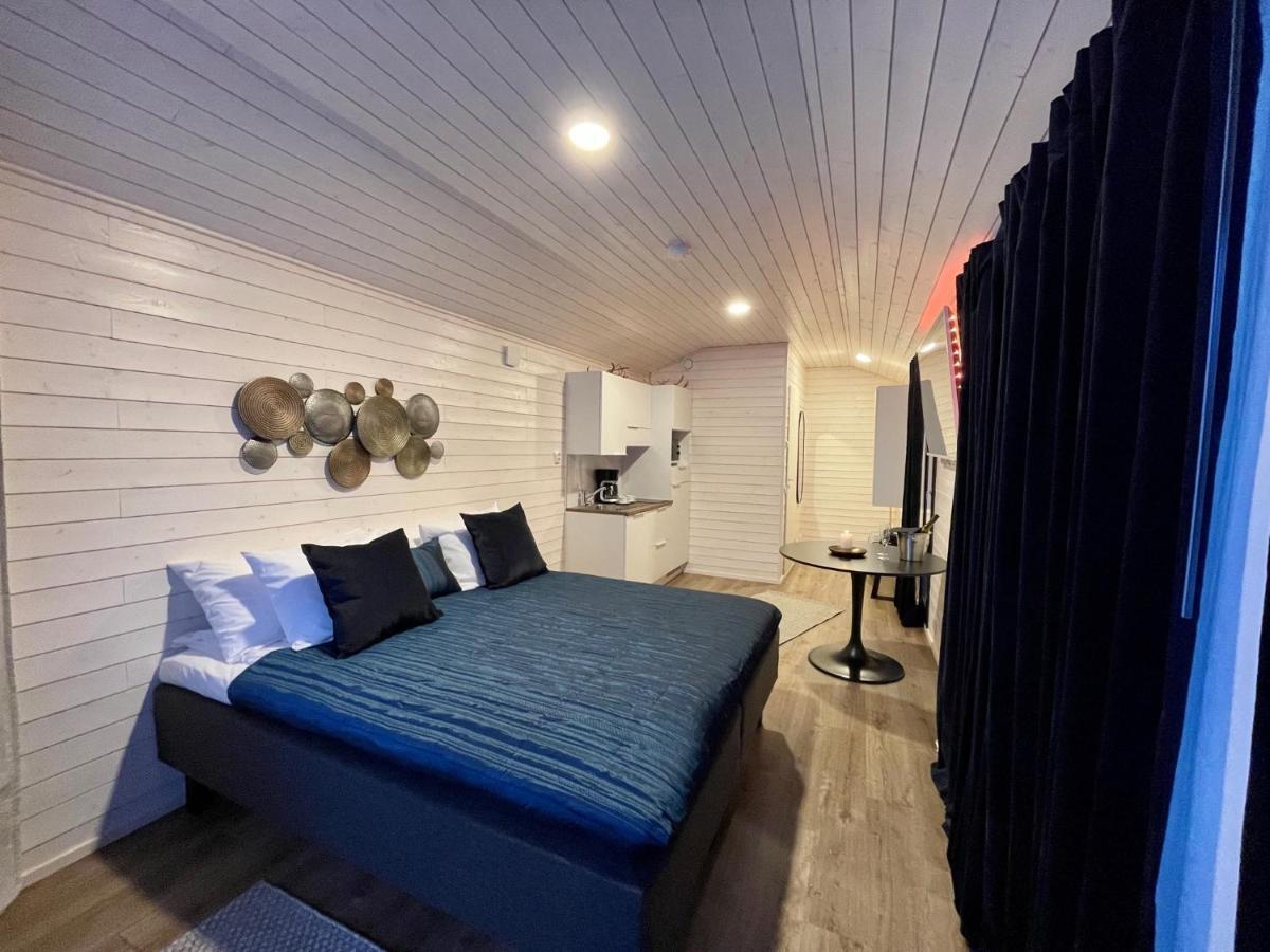 Suite with Mountain View
