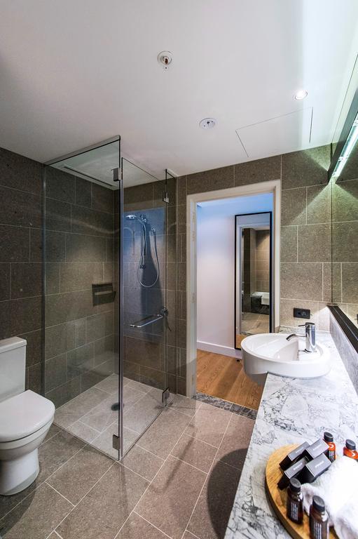 Grand King Room