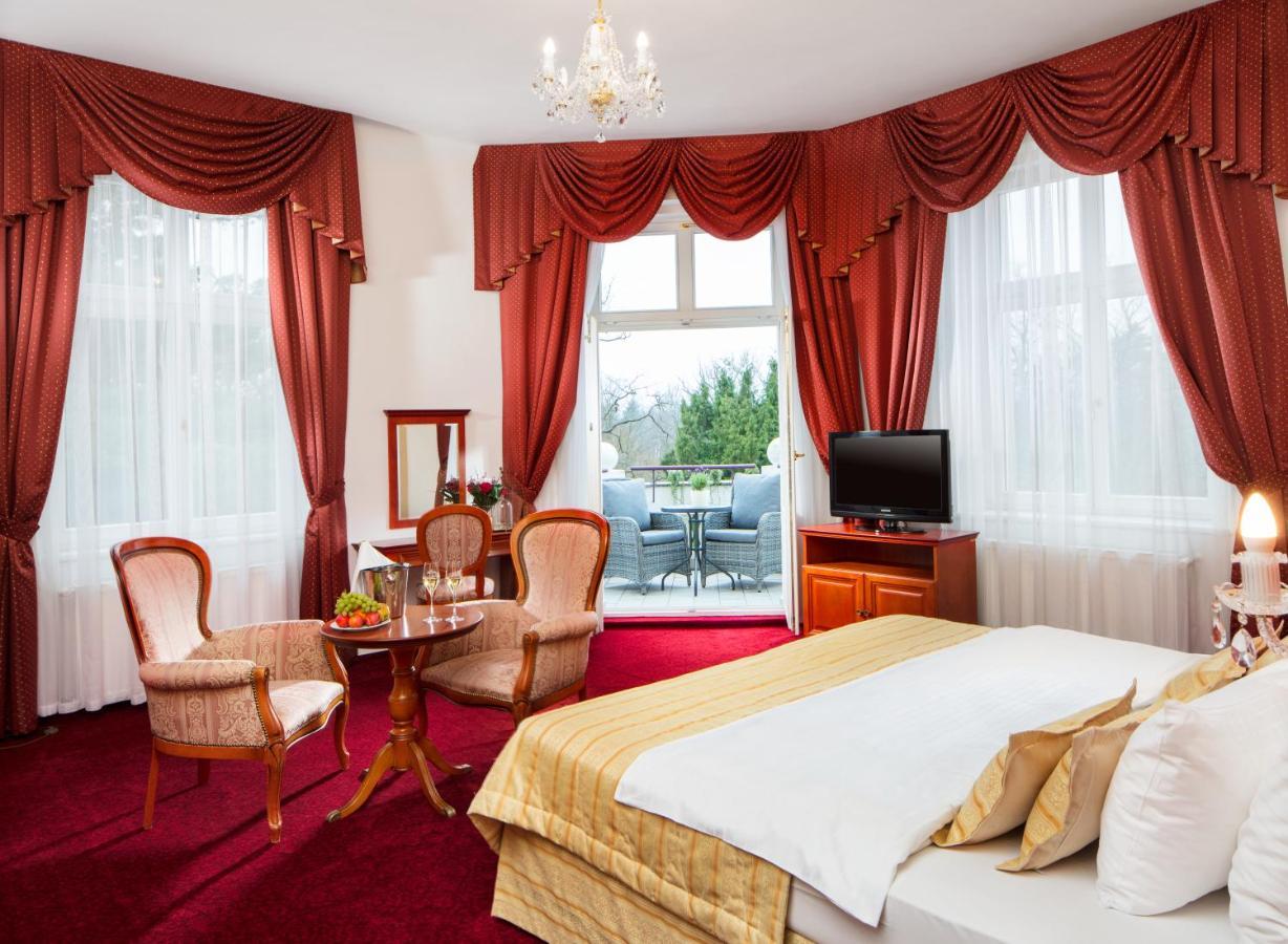 Superior Doppelzimmer mit Balkon und Wellnesspaket