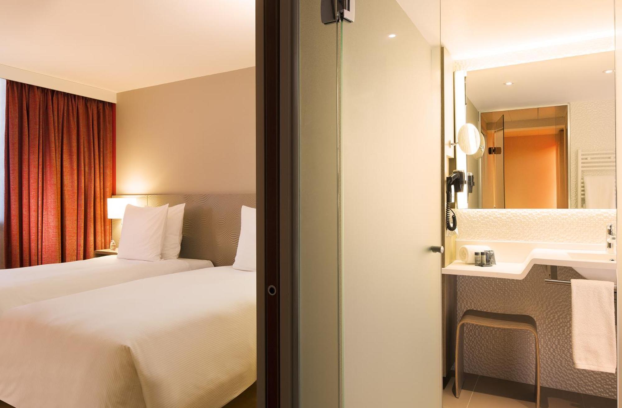 Superior Double or Twin Room,1208642401:JPEG