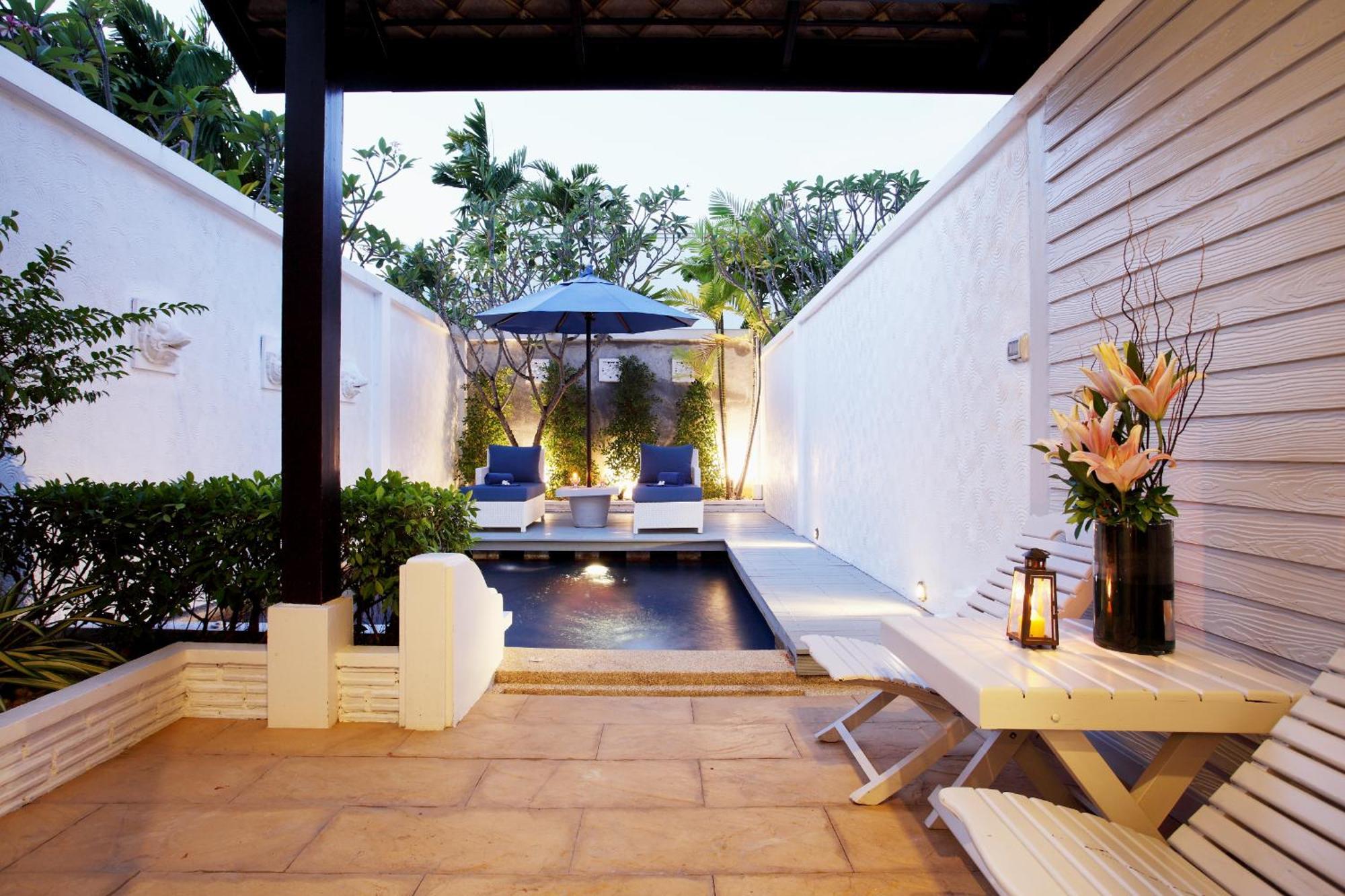 Pool Suite