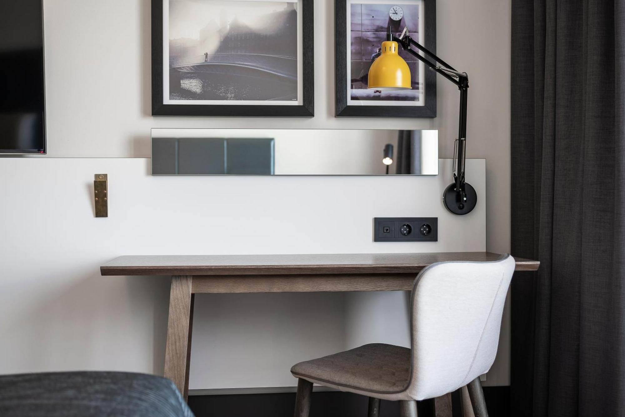 Compact Twin Room