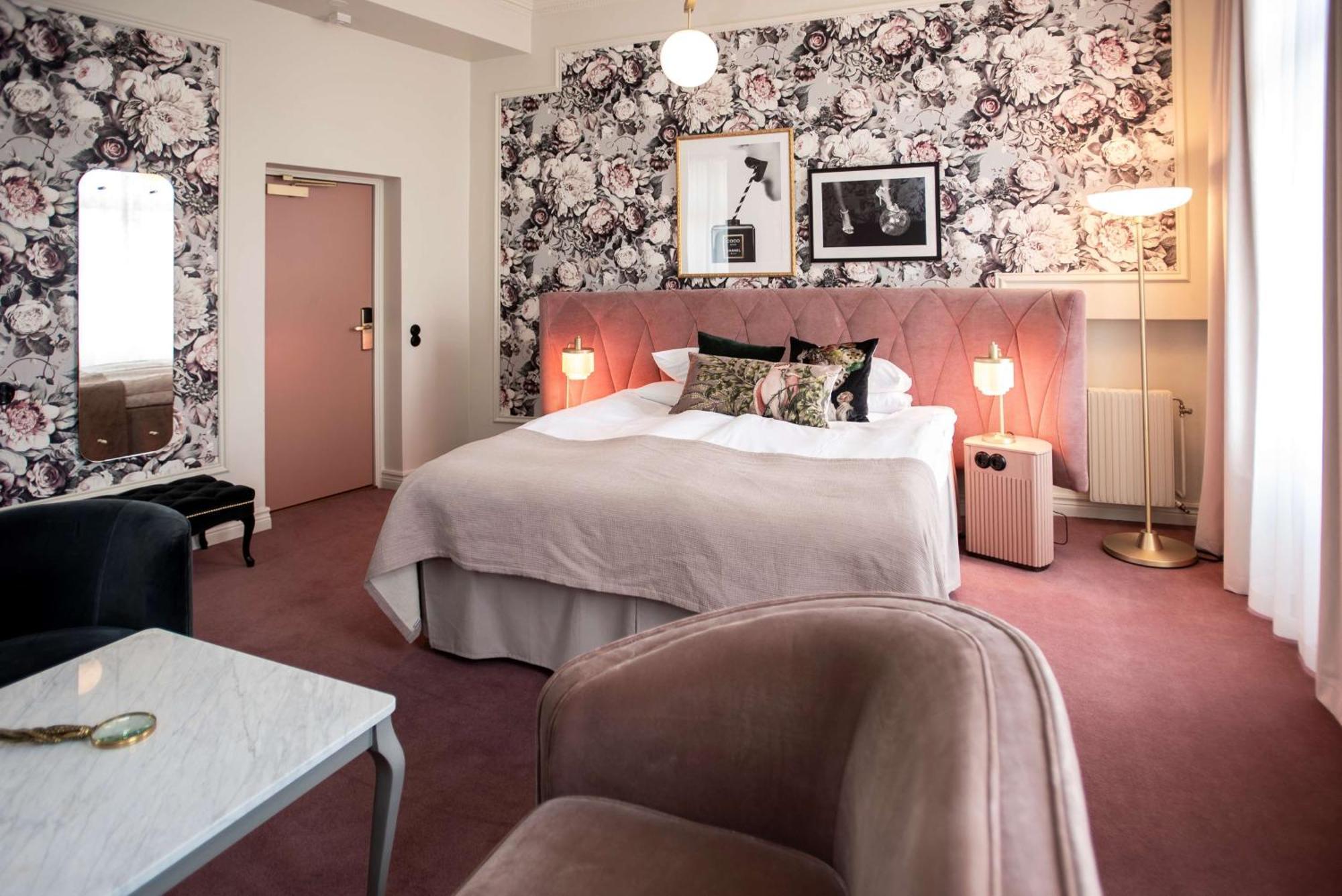Junior King Suite