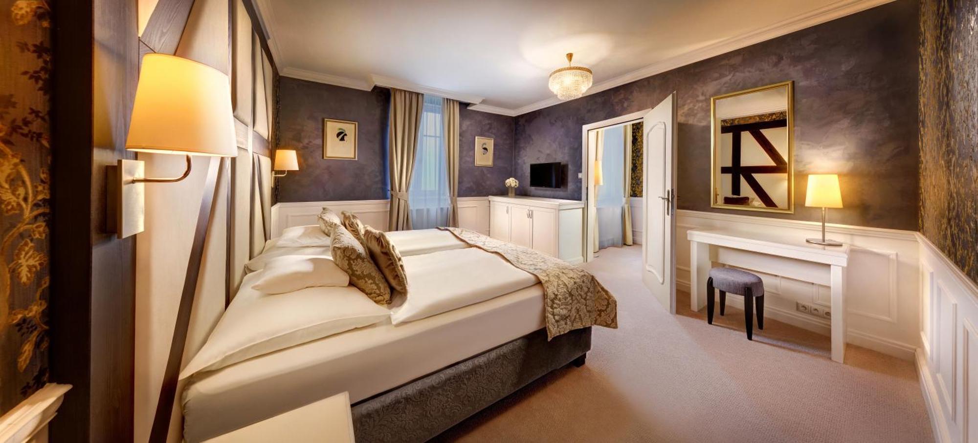 Junior Suite,1212430255:JPEG