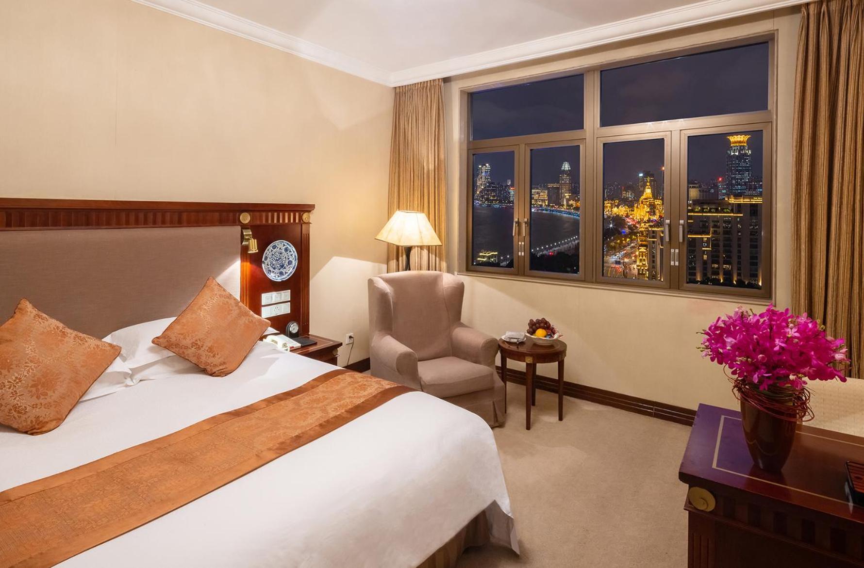 Bund View Executive King Room
