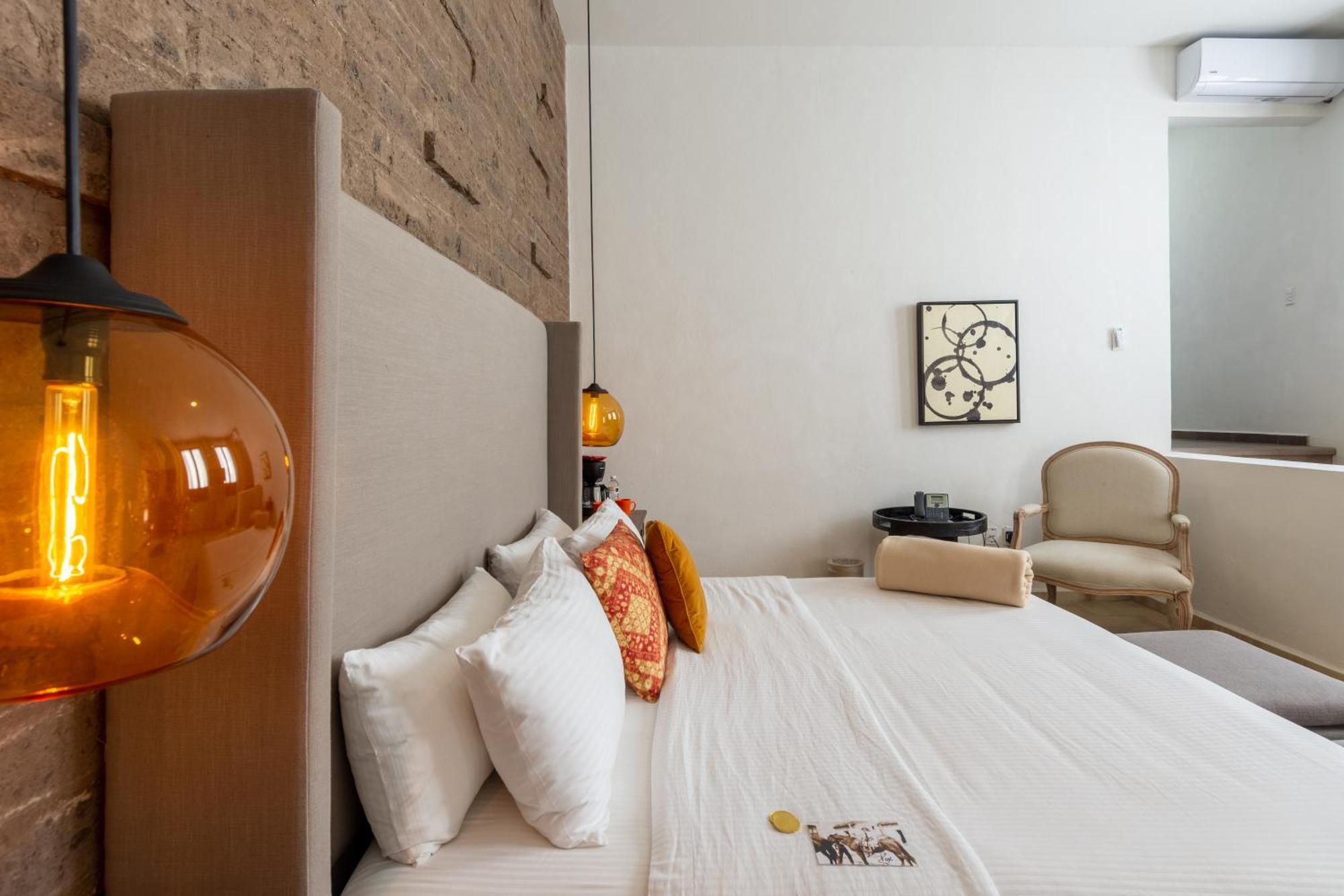 Junior Suite,1215014704:JPEG