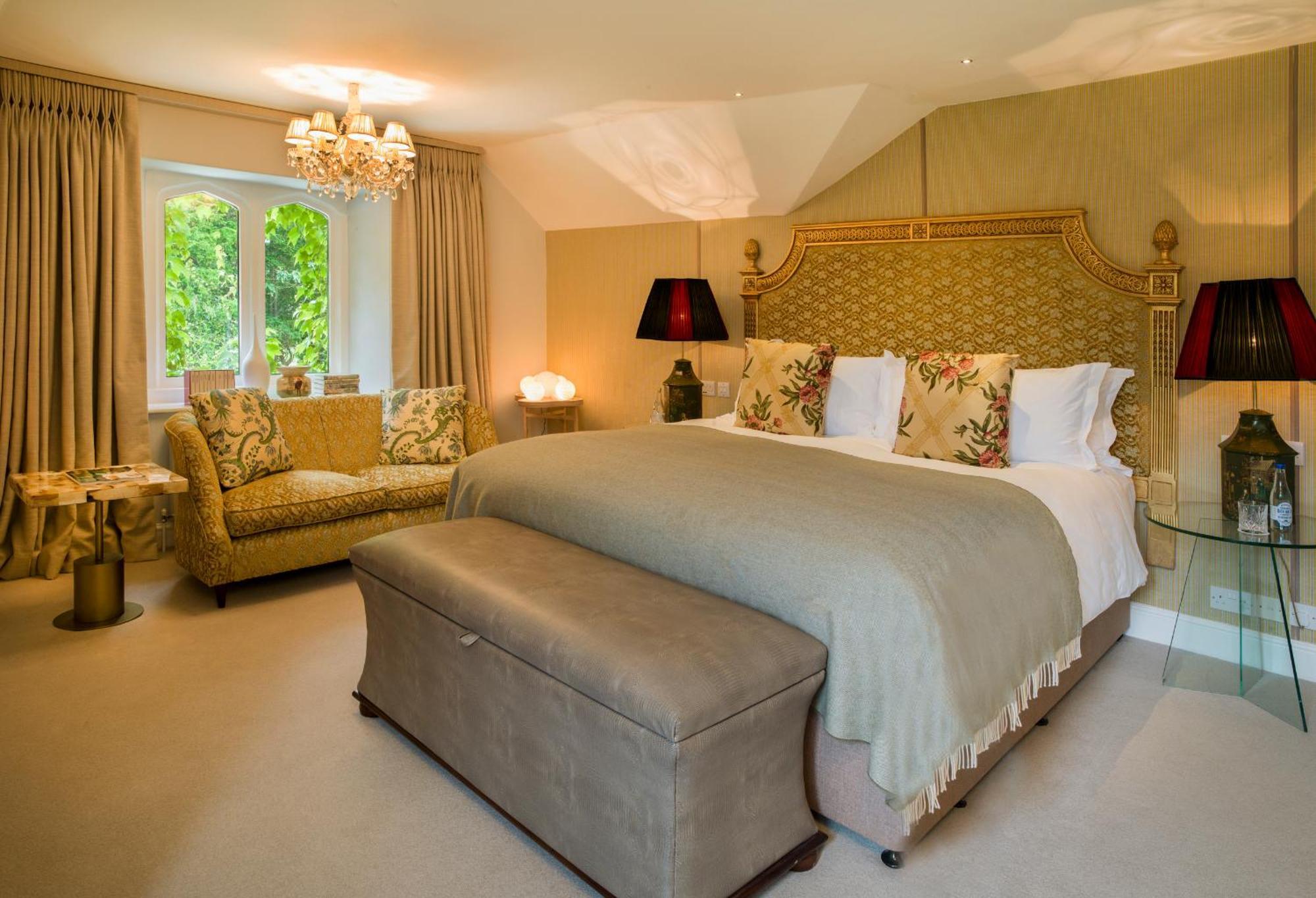 Elegant Room,1589336408:JPEG