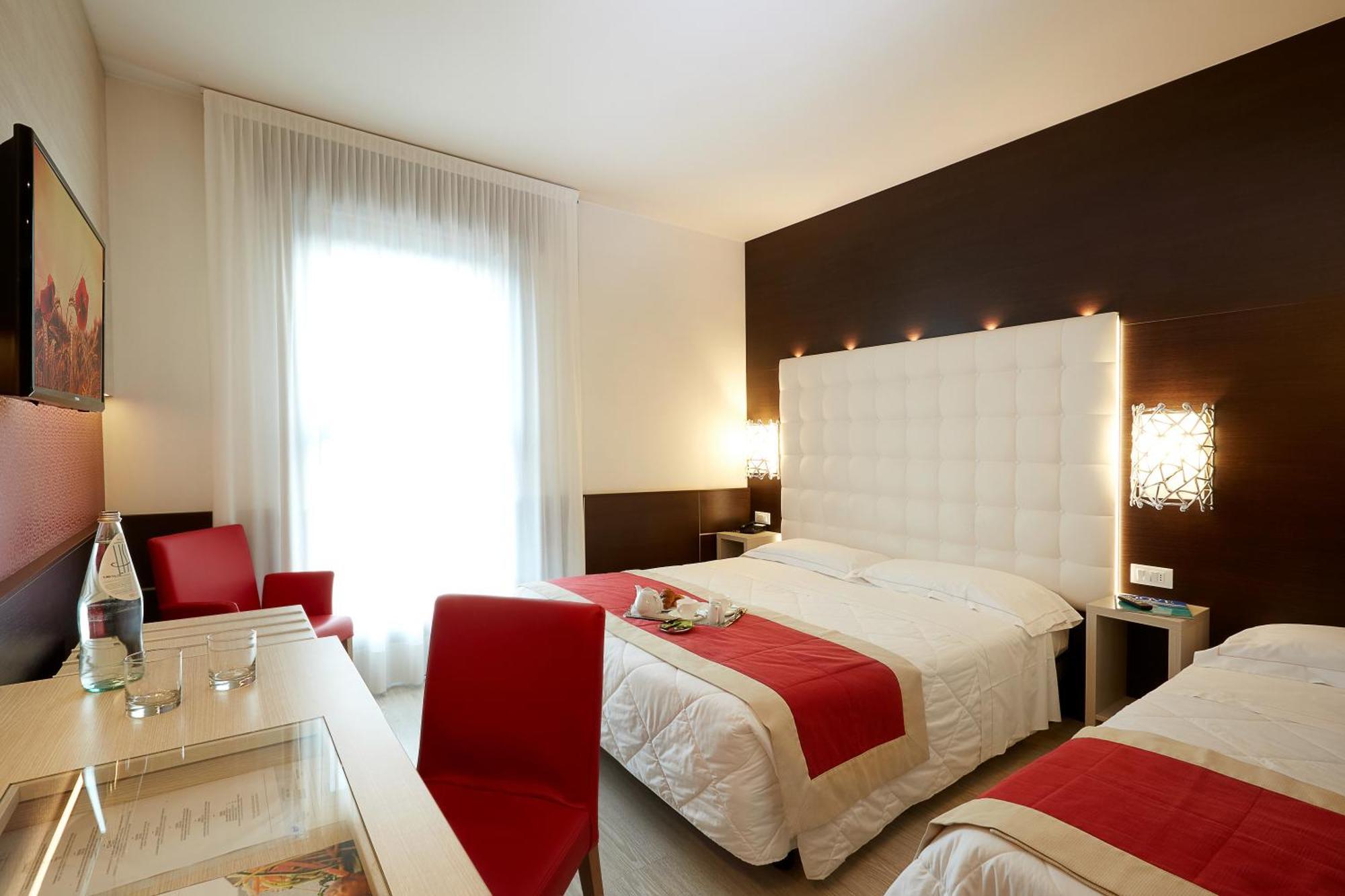 Triple Room,1216055974:JPEG