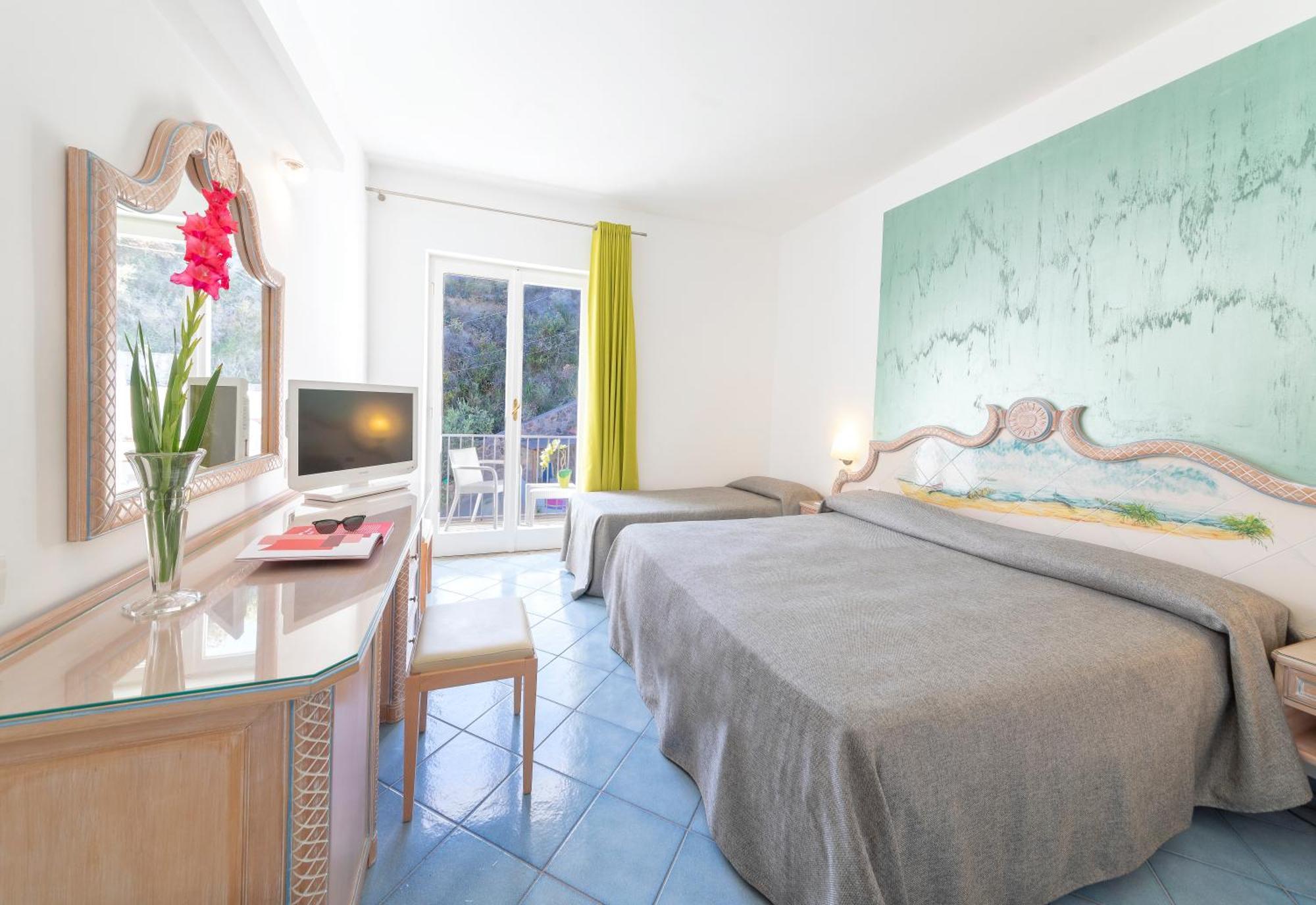 Classic Triple Room,1216171732:JPEG