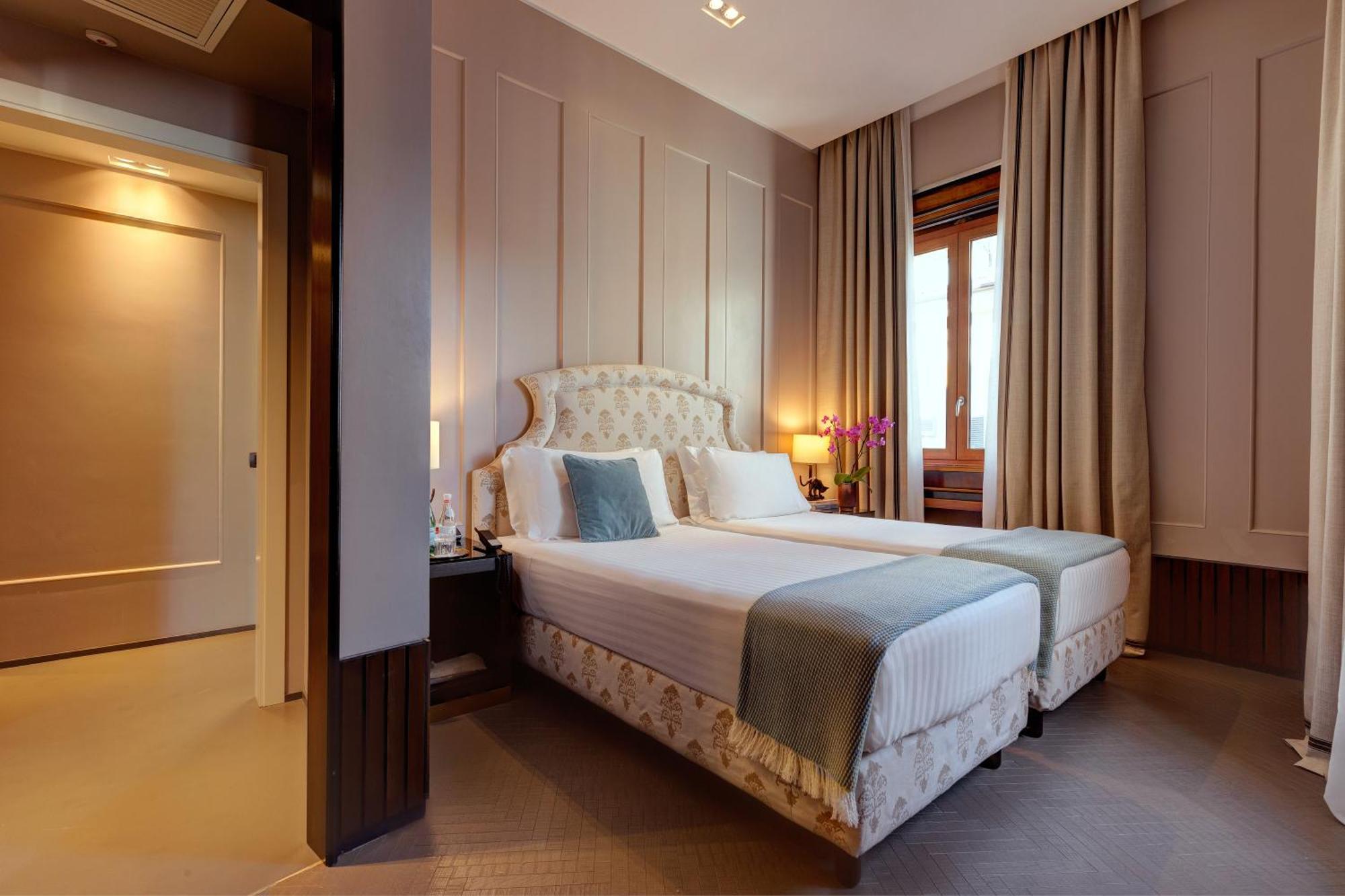 Camera King Deluxe Familiare con 2 Camere da Letto
