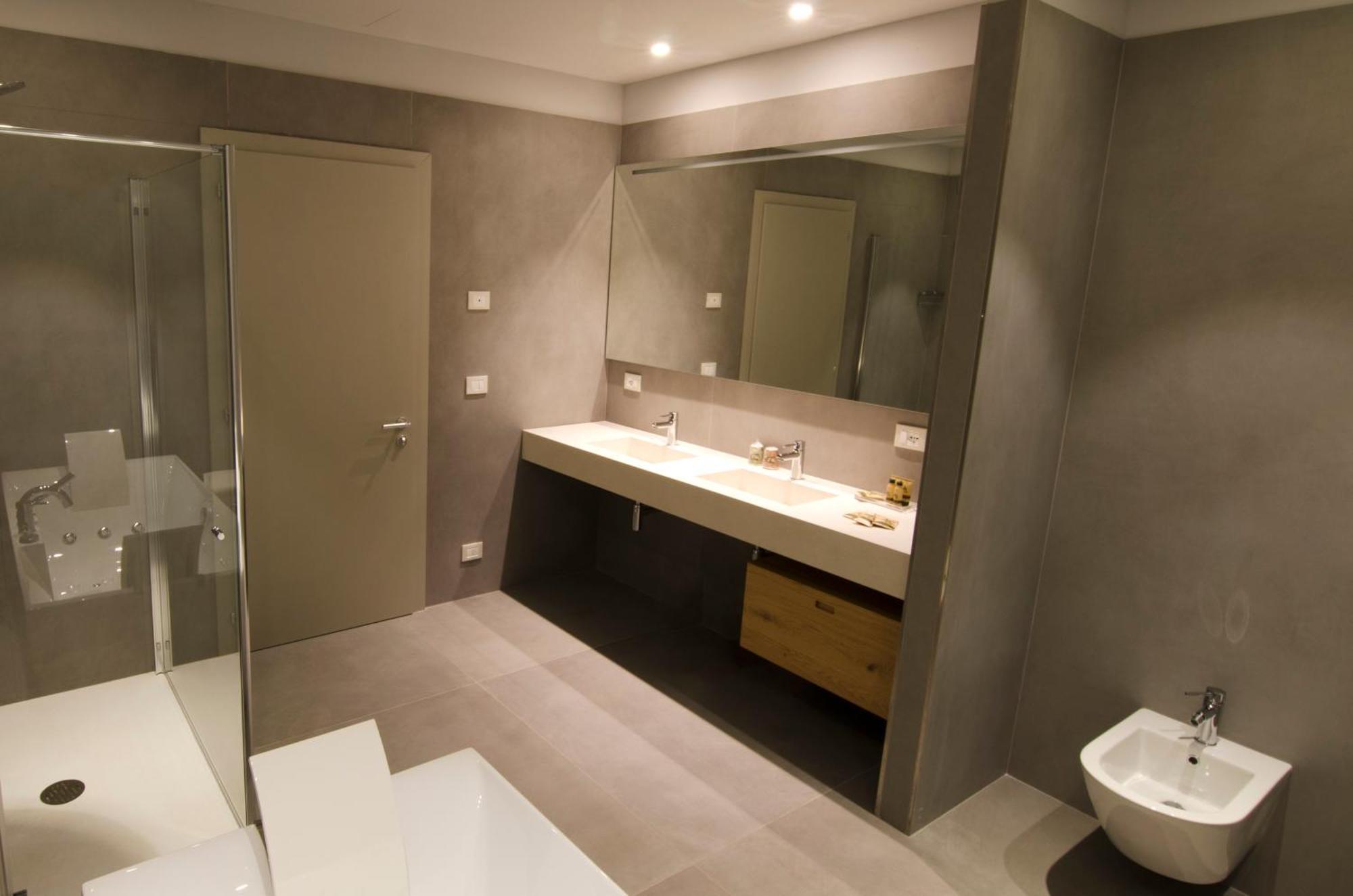 Deluxe Suite,1216254166:JPEG