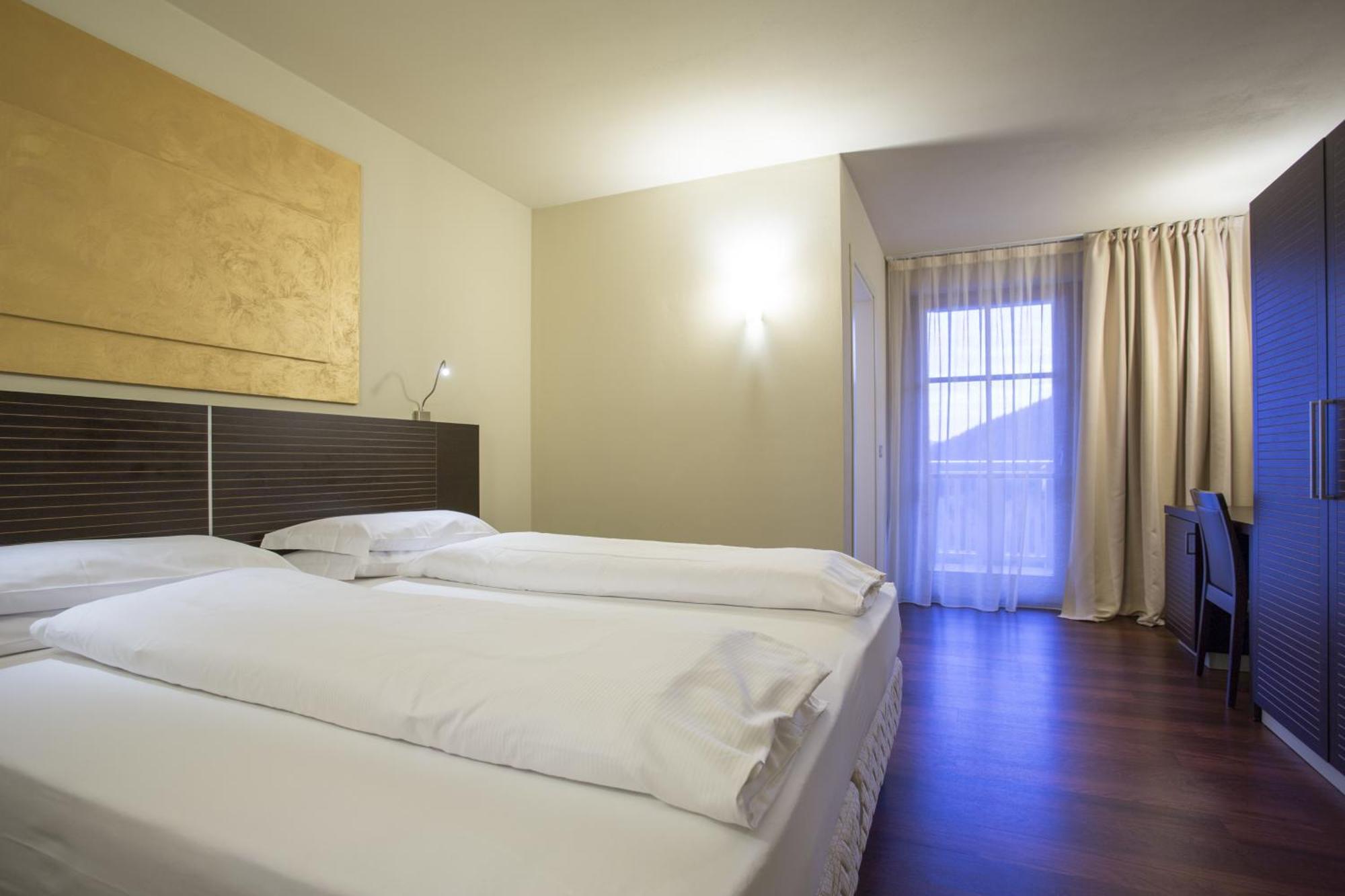 Superior Double or Twin Room,1251822148:JPEG