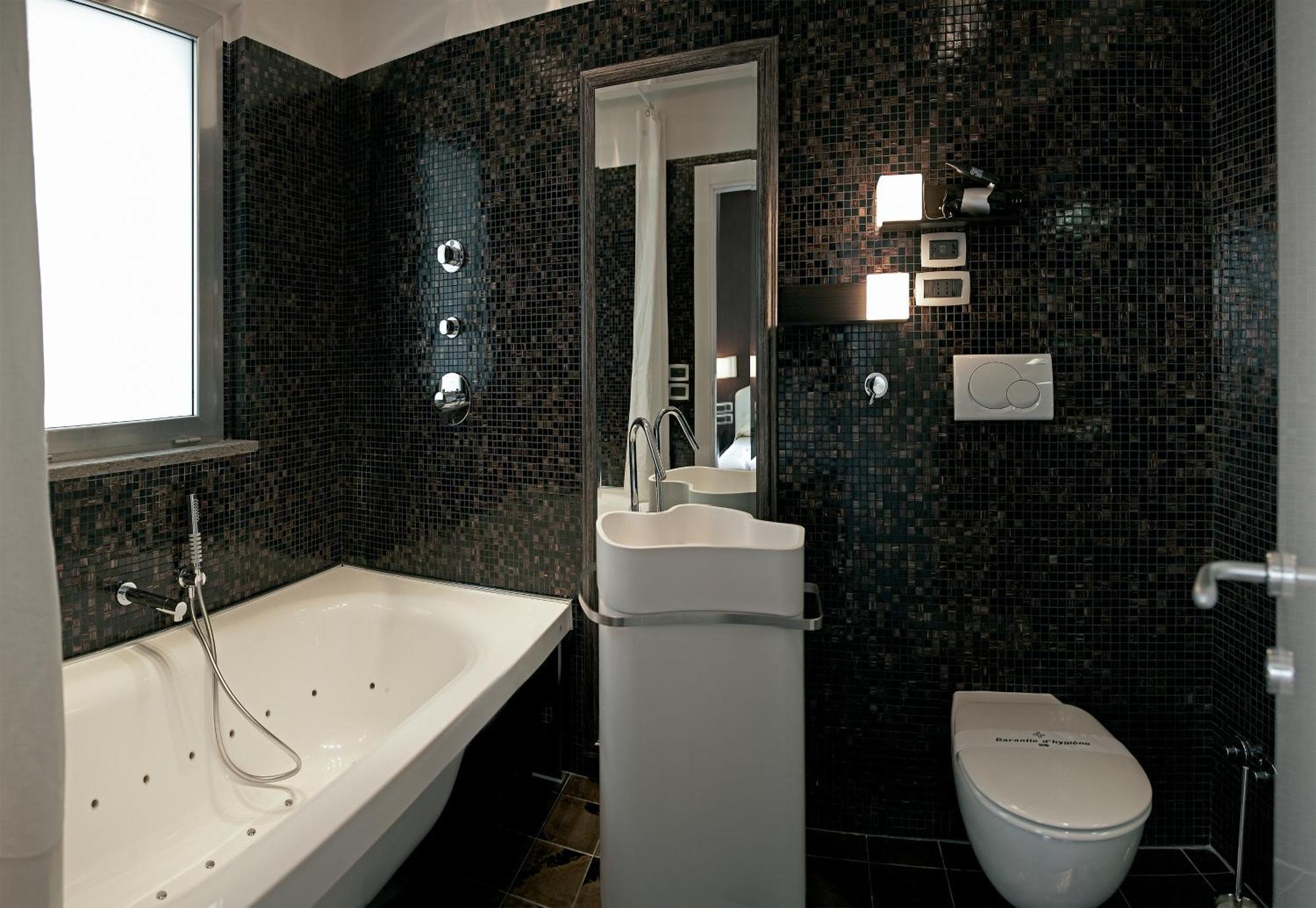 Suite (1 Adult)