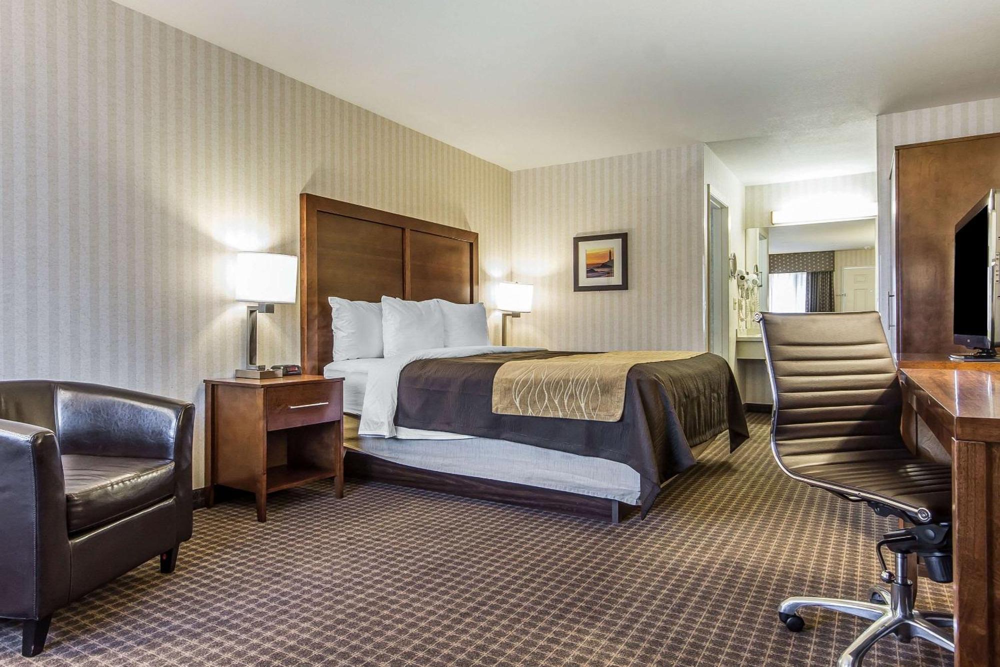 King Room - Accessible/Non-Smoking