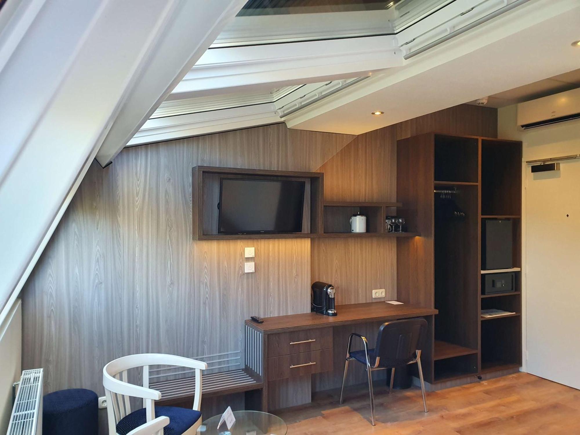 Twin Room Sky View