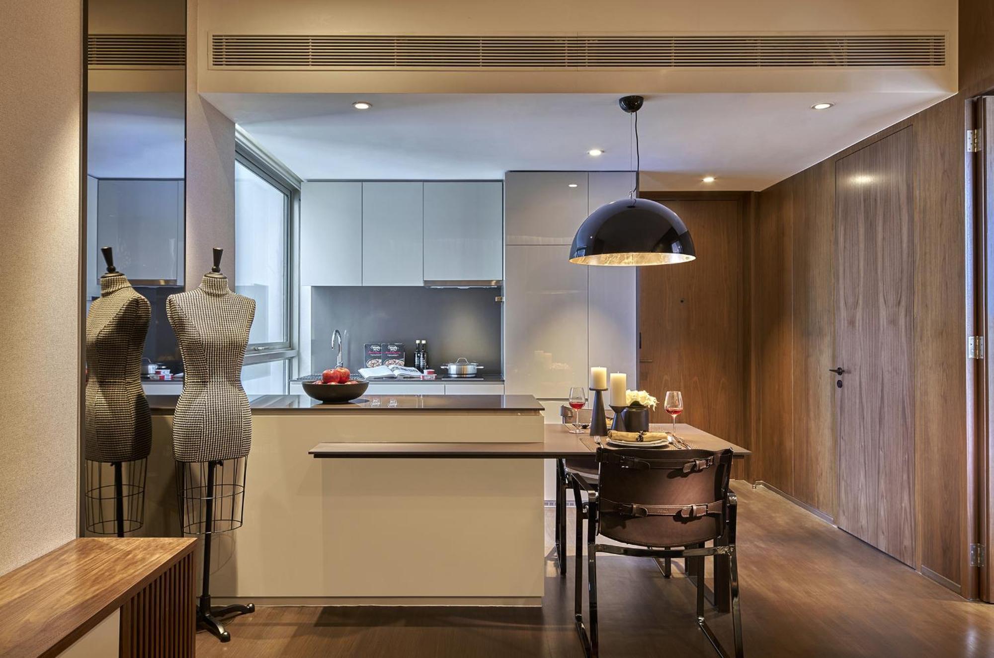 One-Bedroom Pierre Suite