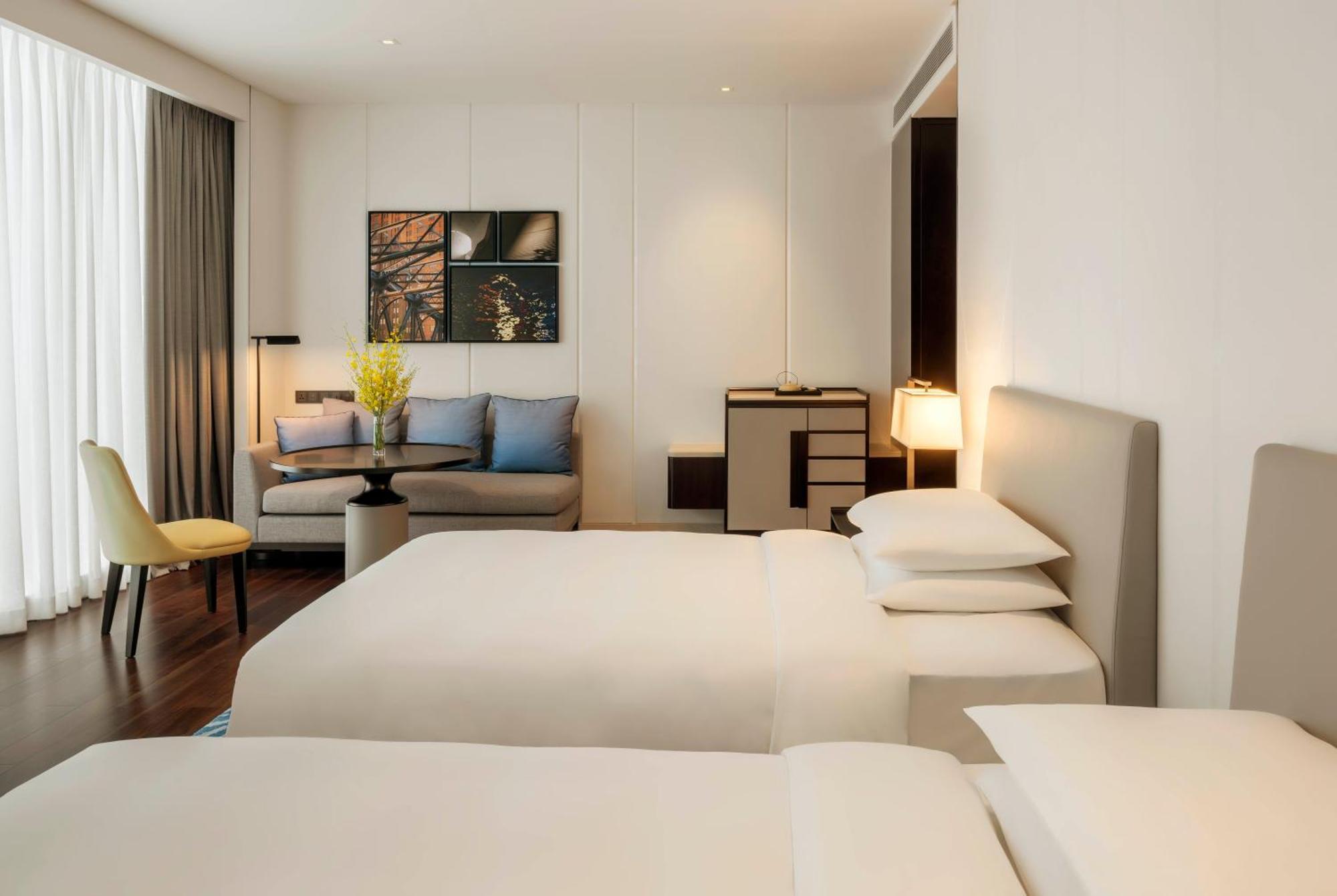 Twin Room - Club Access
