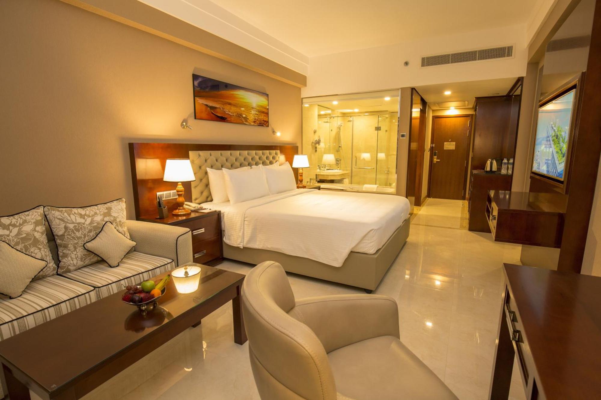 Superior King Room Complimentary City Tour & Access to Beach Lounge,1400670236:JPEG