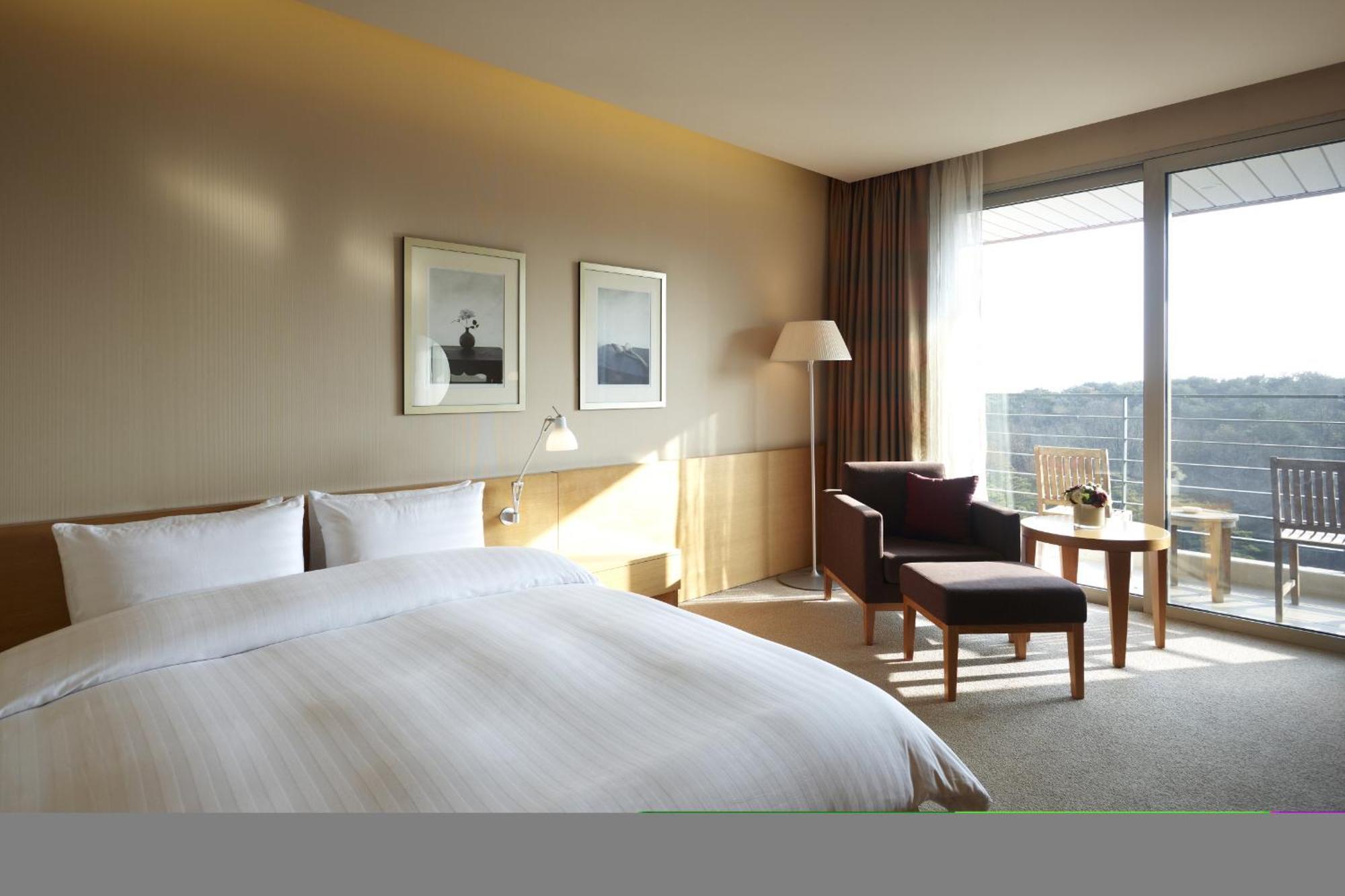 Superior King Room  - Weekday Late Check-Out 13:00