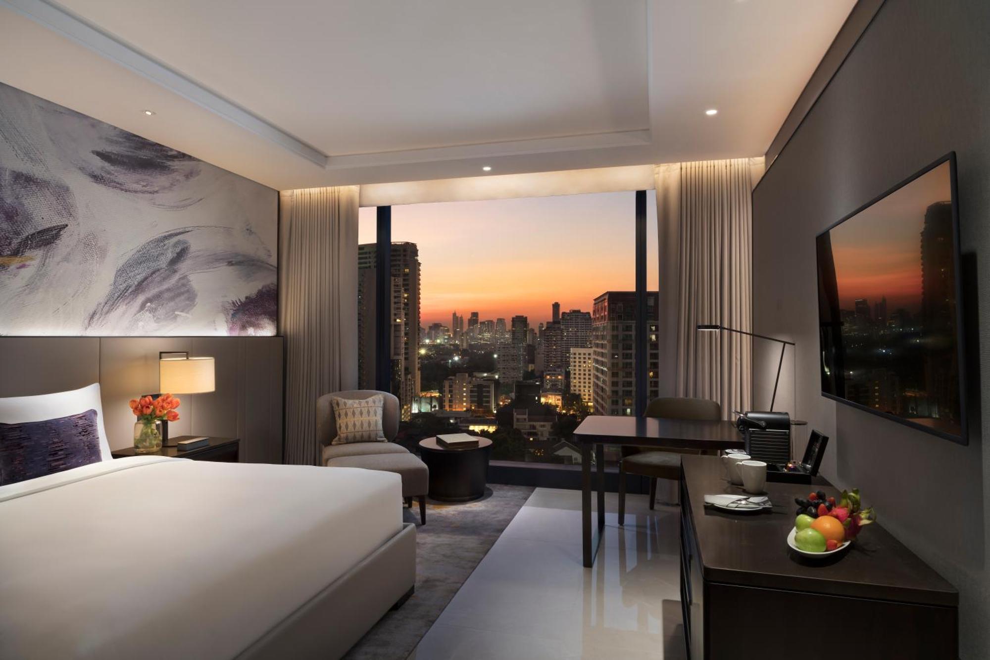 Carlton Club Room