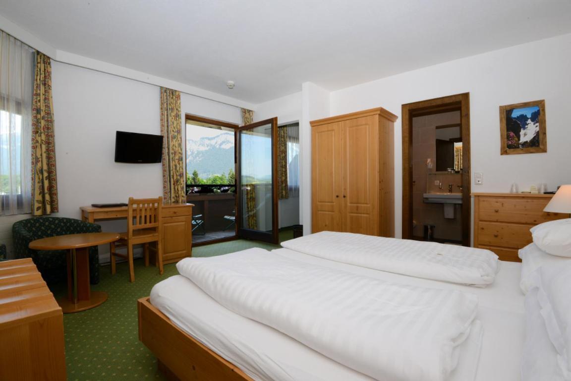 Doppelzimmer mit Balkon