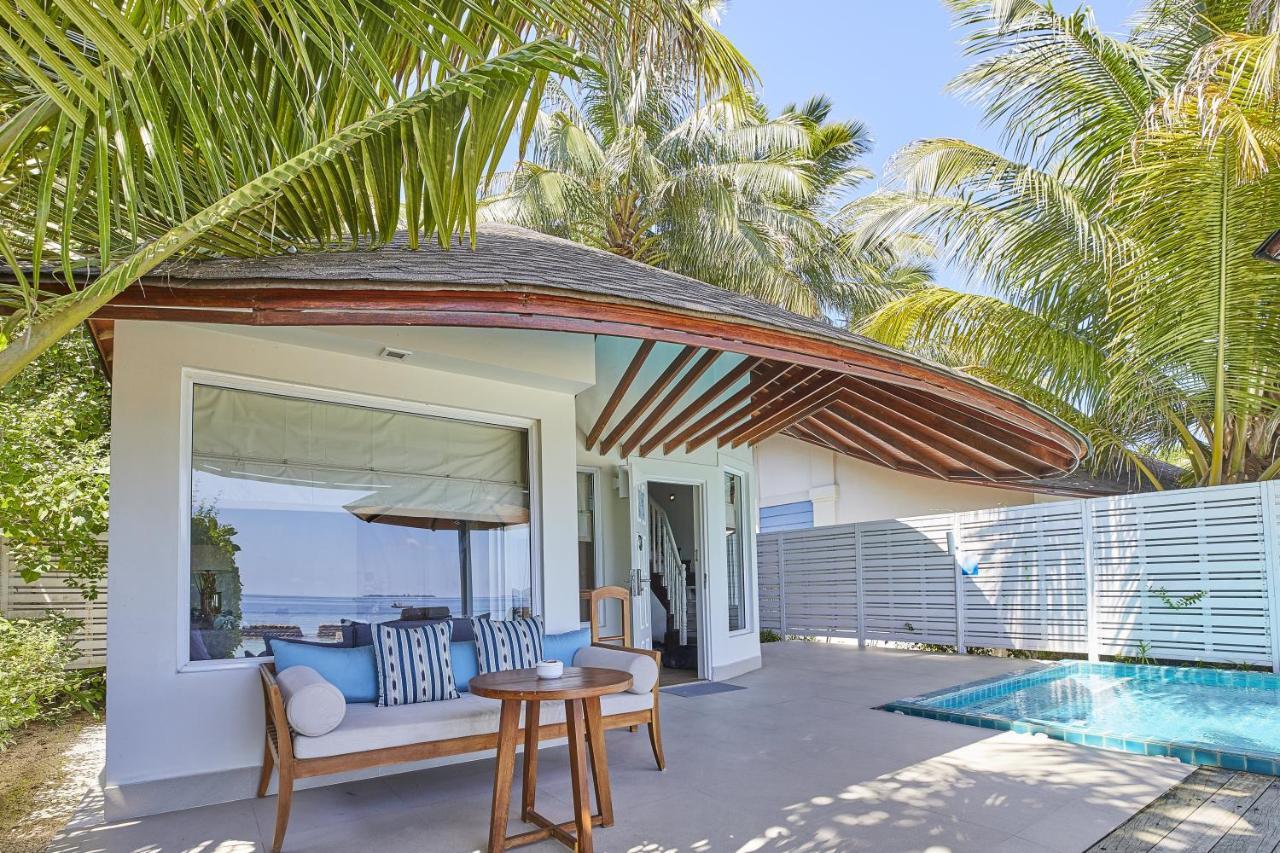 Villa Avani sulla spiaggia con 2 camere da letto e piscina