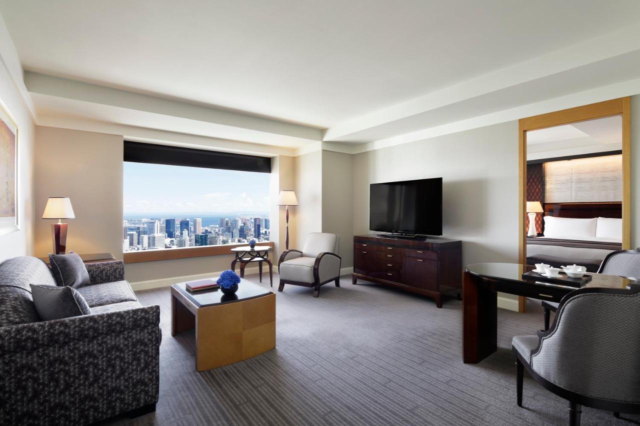 One-Bedroom Luxury Suite