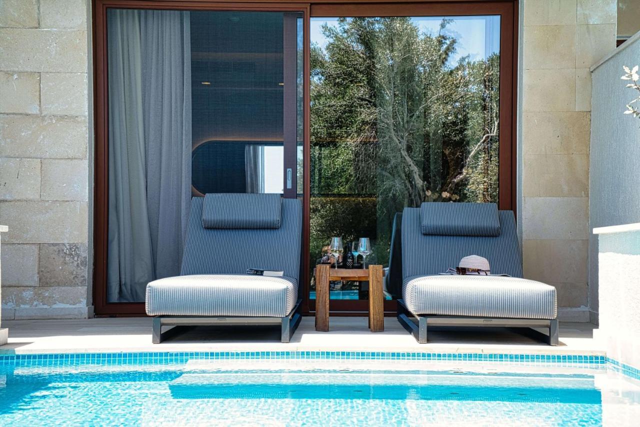 Suite Private Pool,1240934386:JPEG