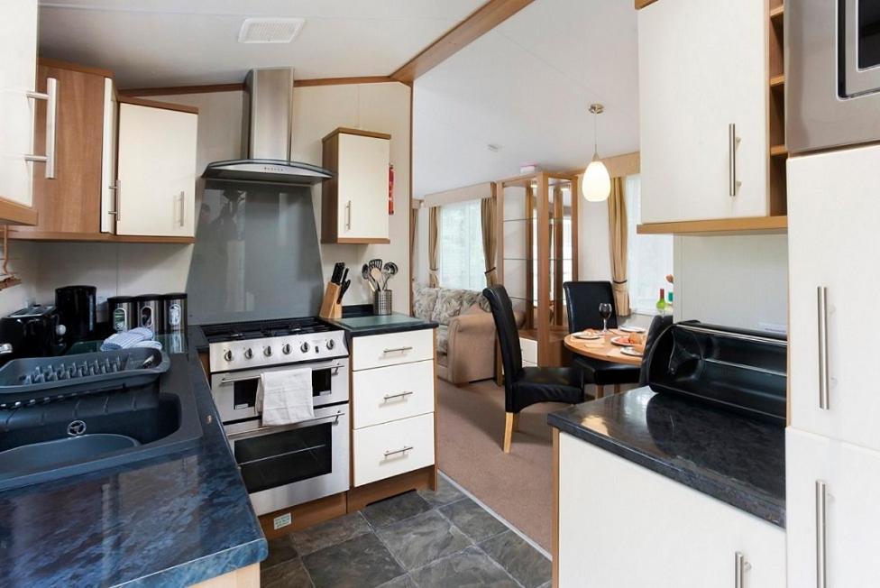 Superior Plus 2 Bedroom Caravan Dog Friendly