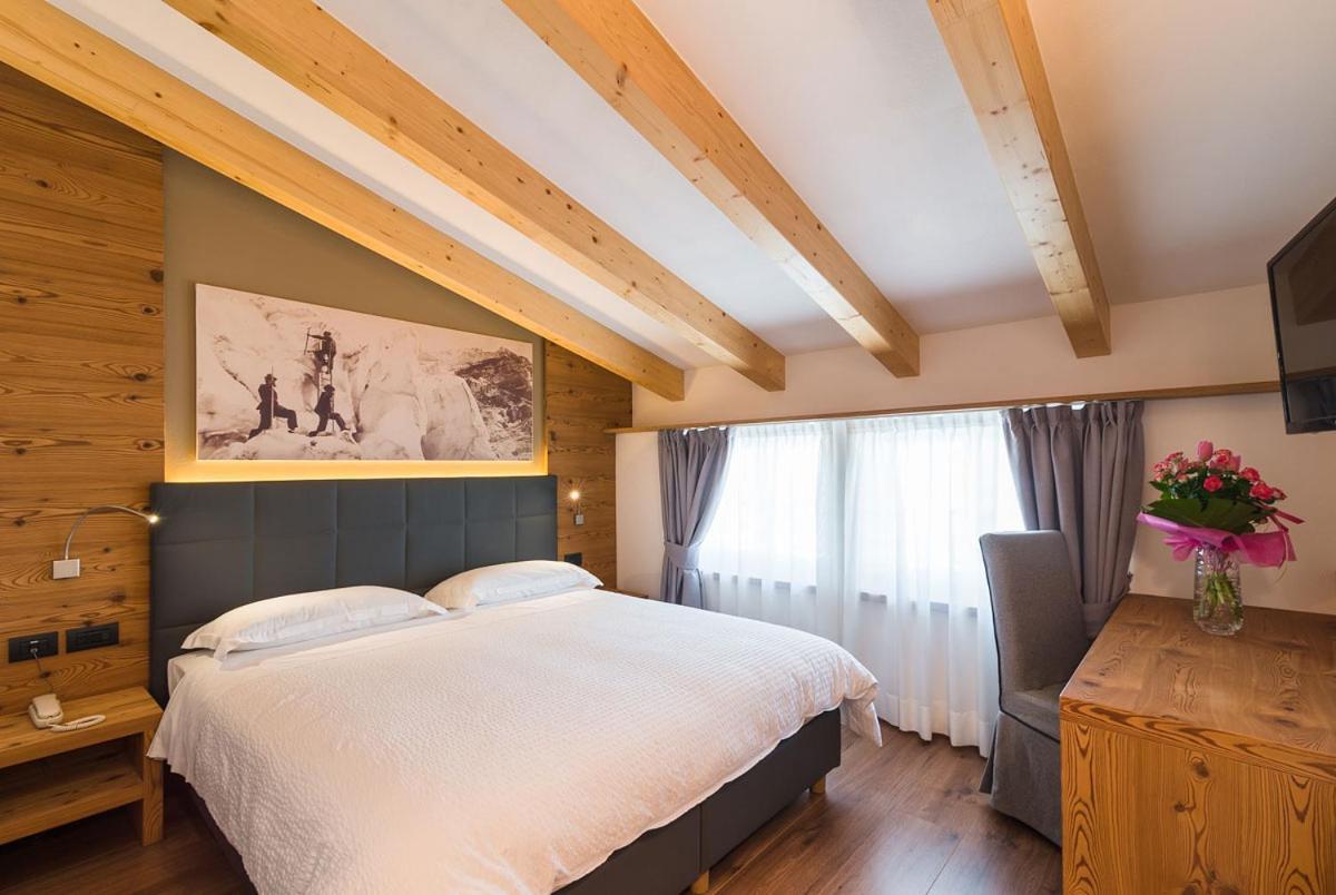 Double or Twin Room,1611115240:JPEG
