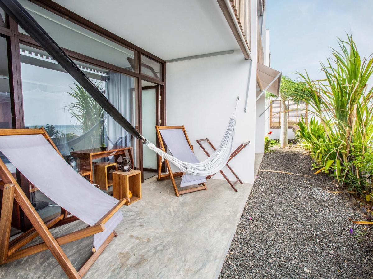 Quarto Duplo Exclusivo com Varanda e Vista Mar