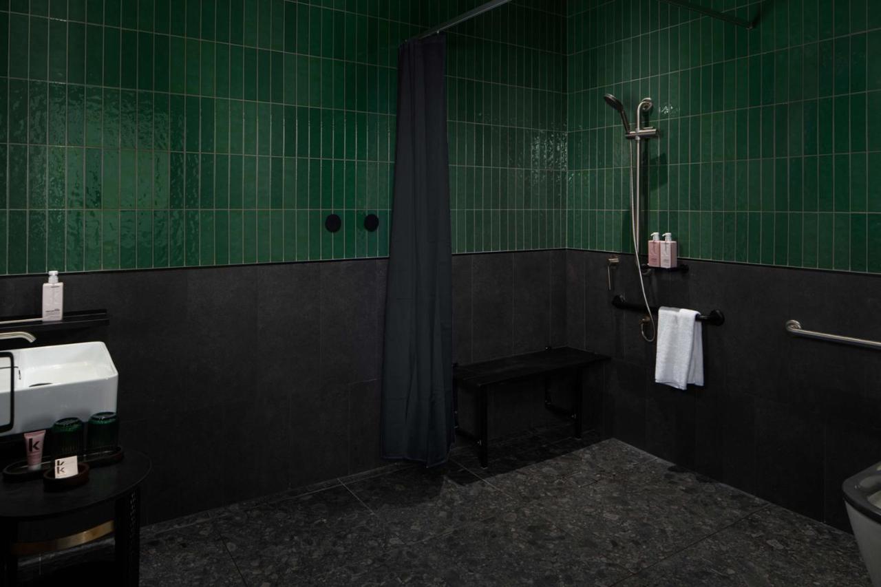 King Room - Disability Access