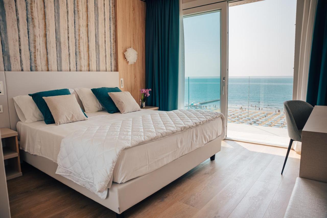 Double Room Sea View,1258658443:JPEG