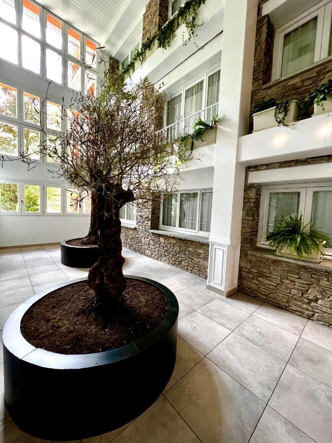 Chambre Double ou Lits Jumeaux - Vue sur Cour