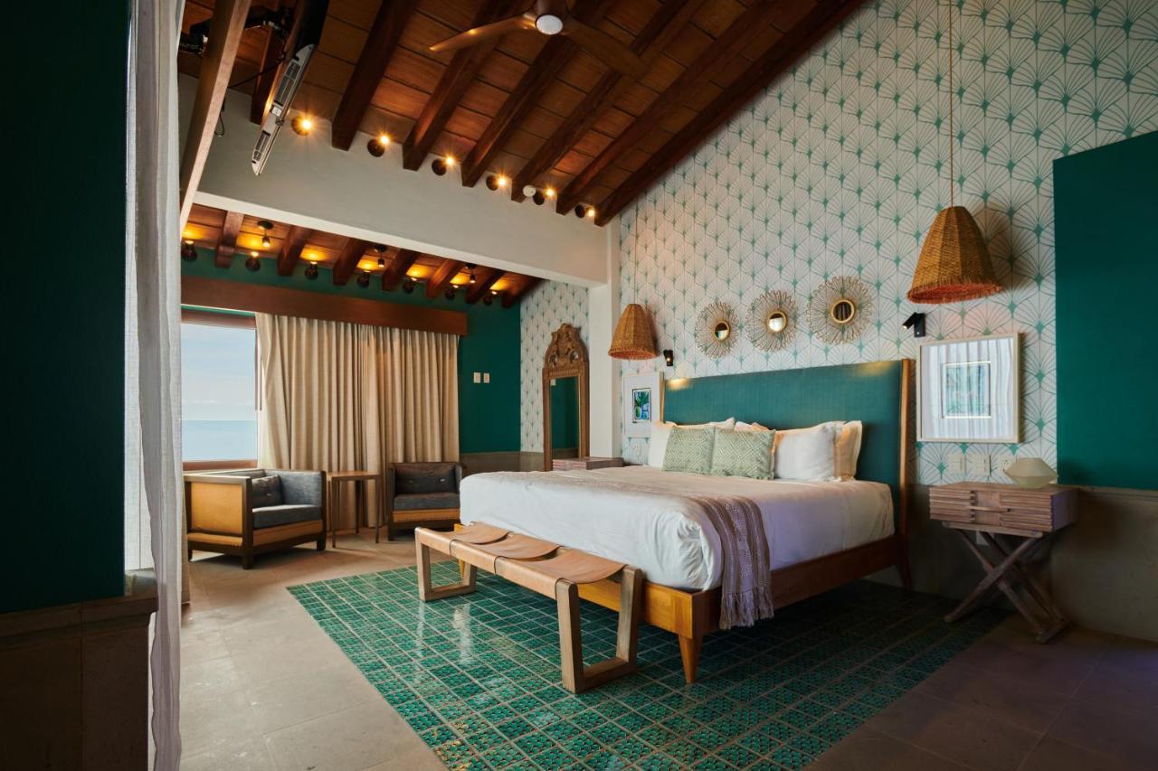 Deluxe Suite Sea View