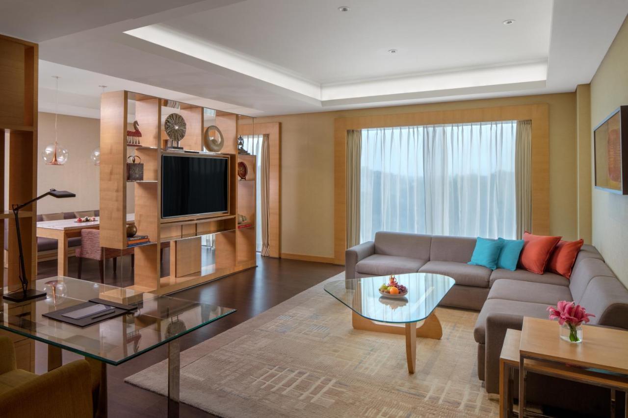 Regency Suite with Bathtub & Unlimited Complimentary IMFL beverages from 18:00 HRS to 20:00 HRS & One way Airport transfers