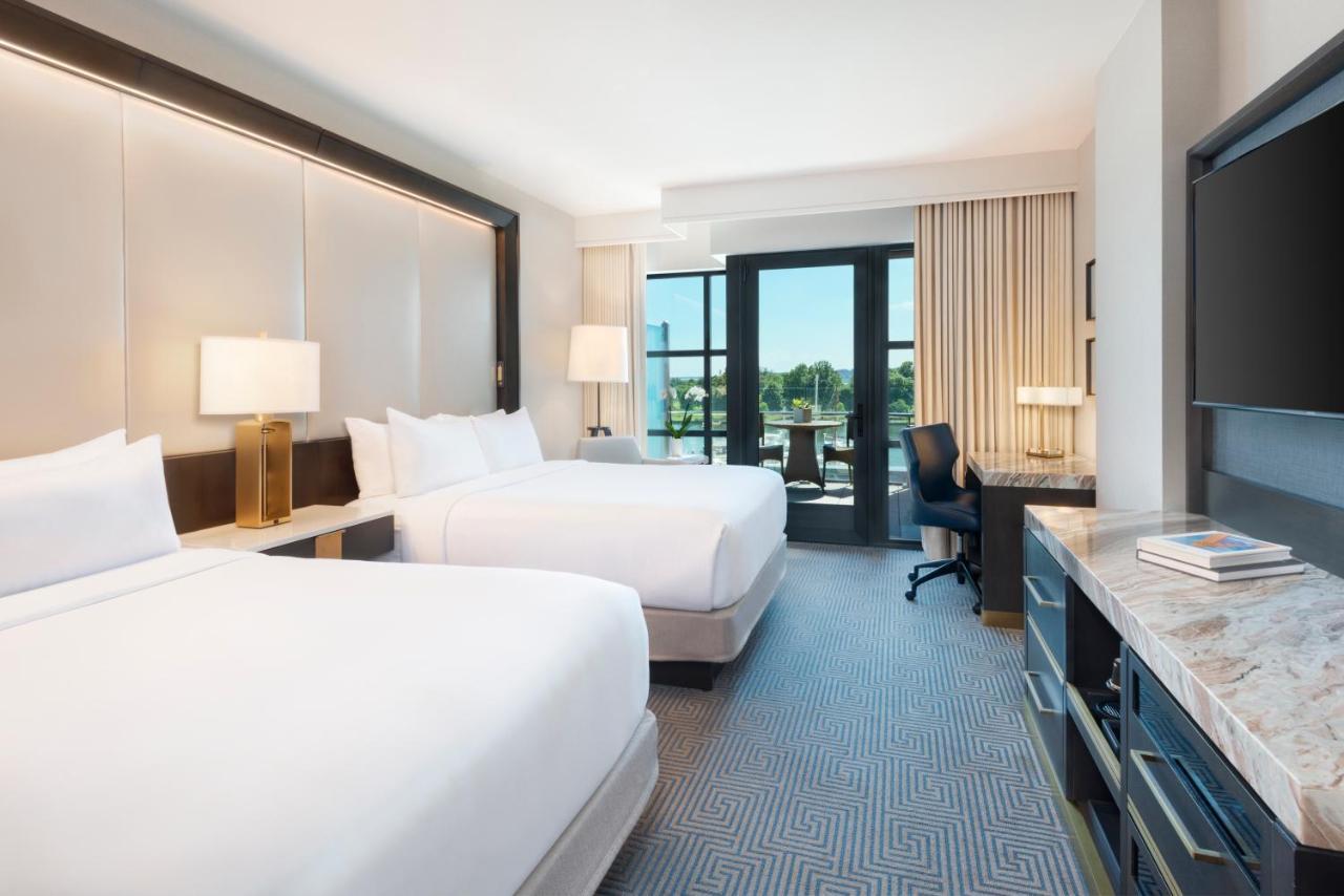 Promenade Queen Room with Two Queen Beds