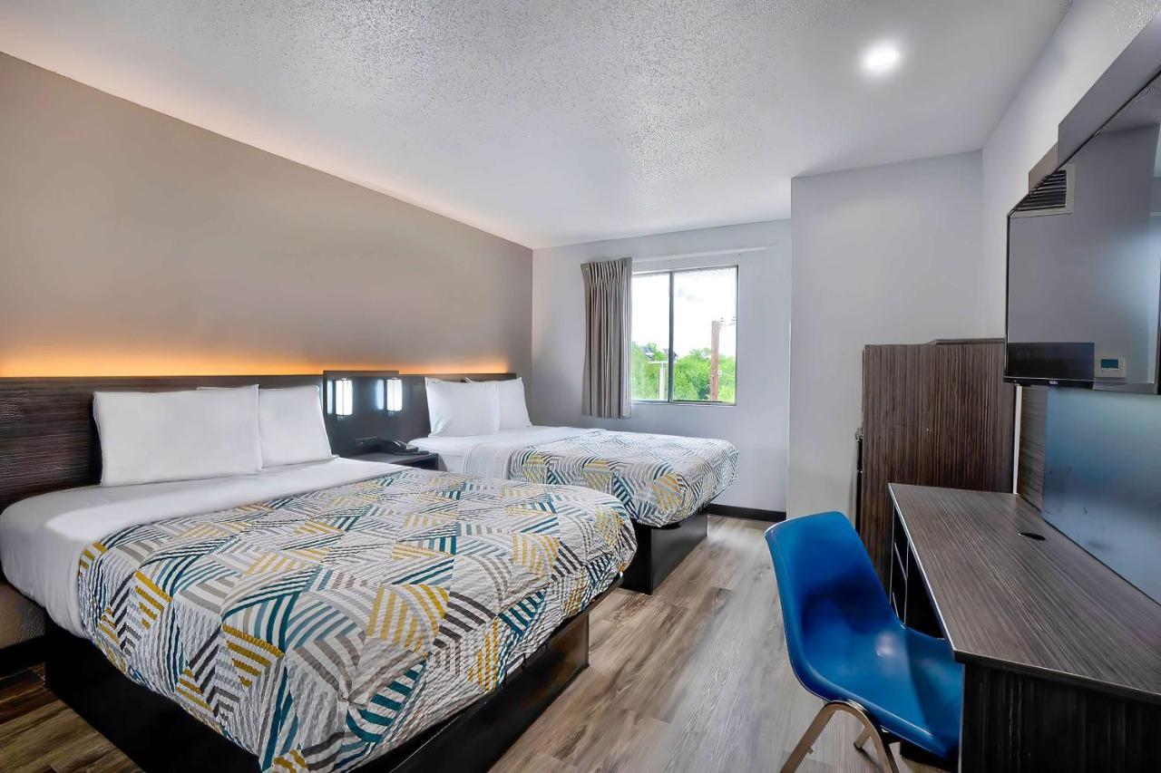 Quadruple Room Non-Smoking