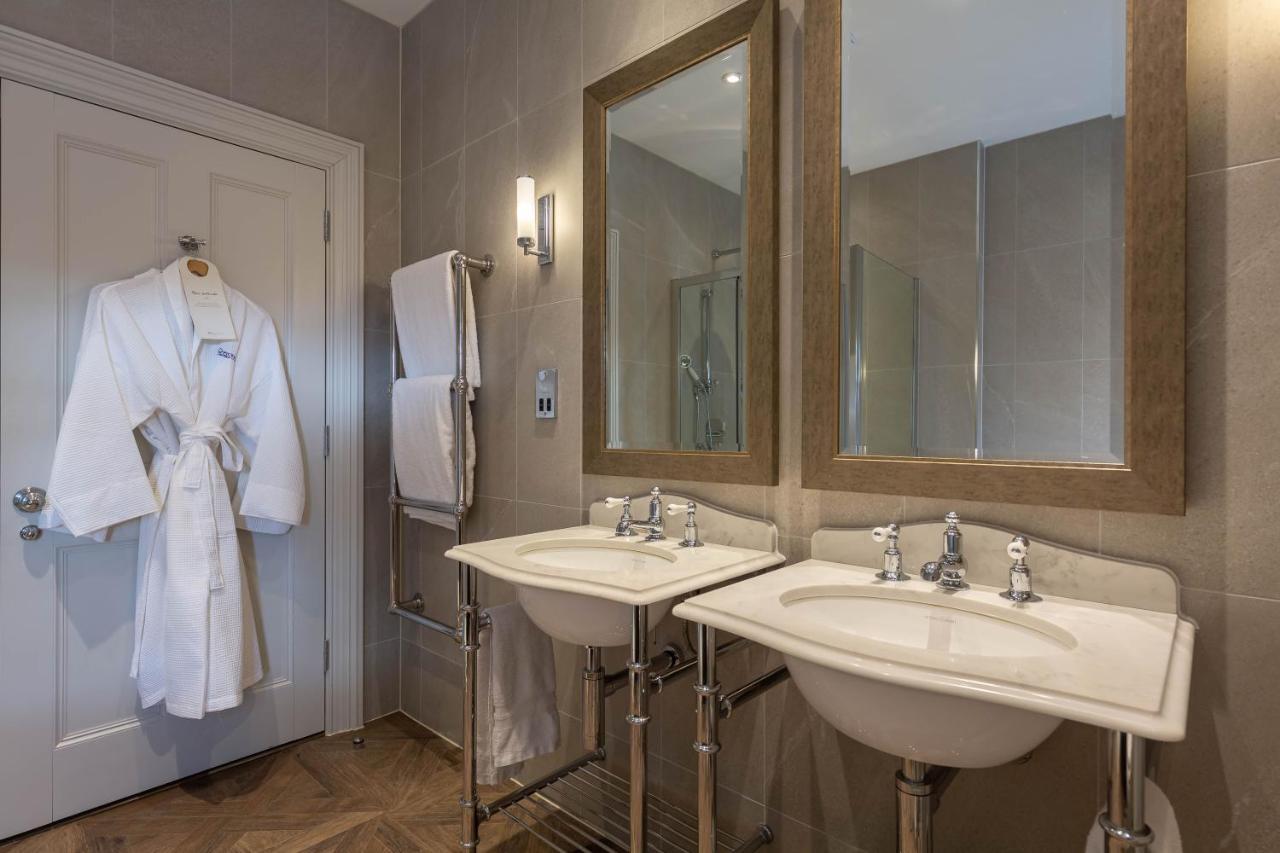Superior Double Room with Feature