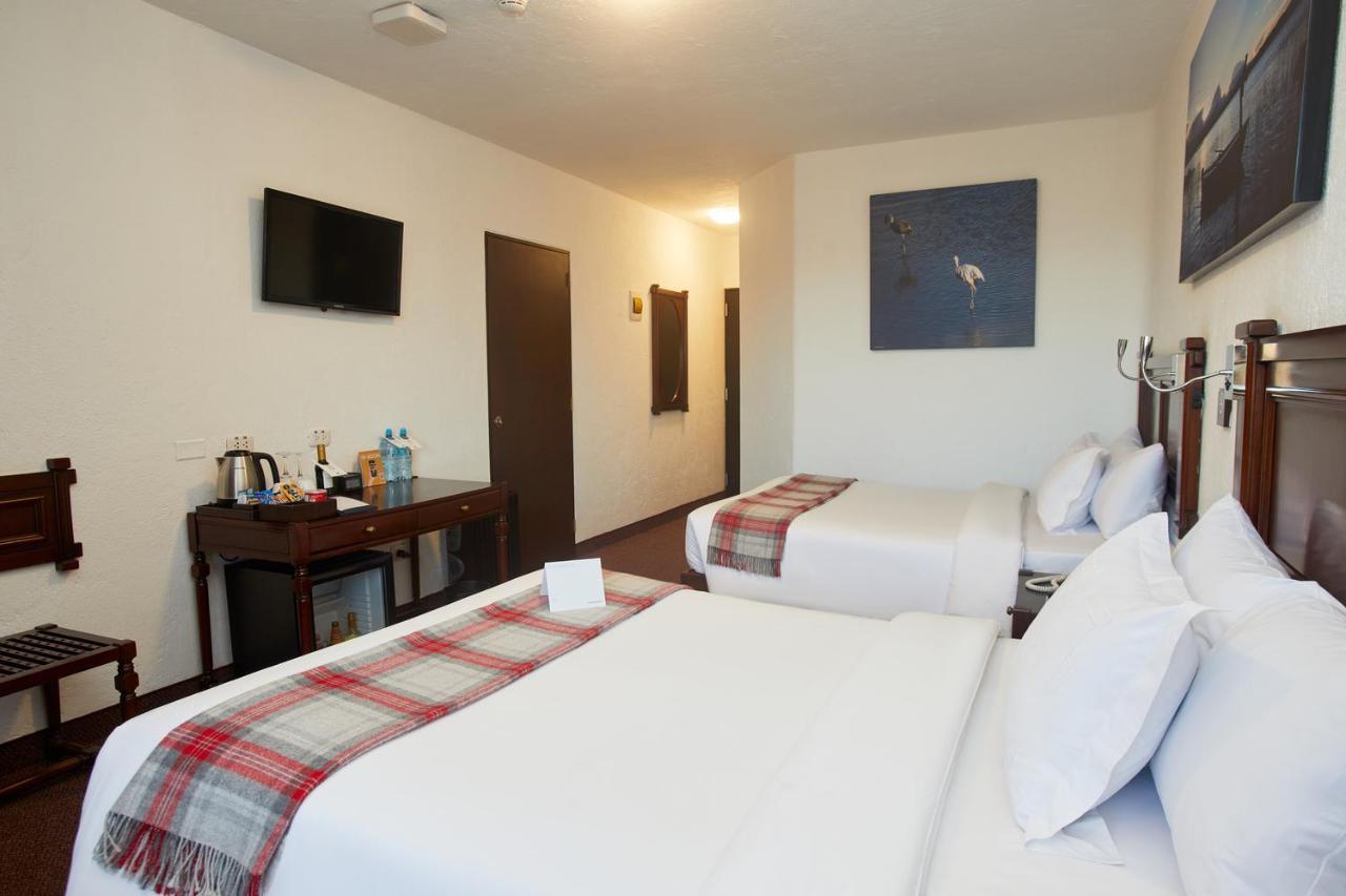 Superior Twin Room with Lake View