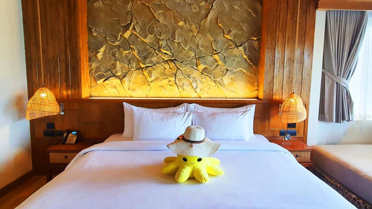 Studio Ocean View King Bed