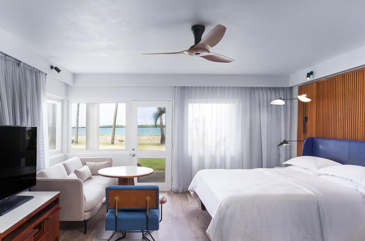 Ocean Front Guest room 1 King,1413433679:JPEG