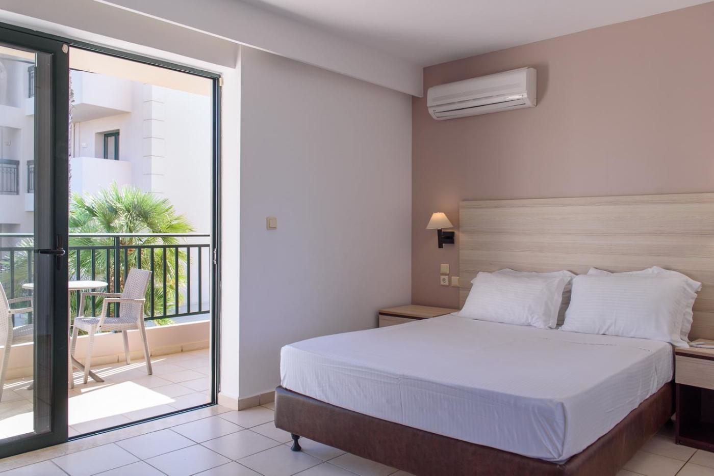 Double Room,1273353577:JPEG