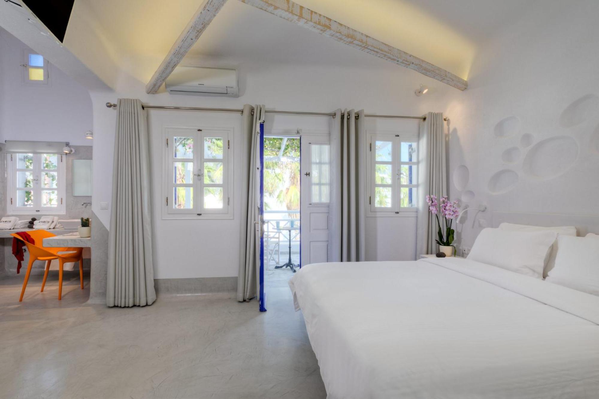 Junior Suite partial sea view & Outdoor Hot Tub,1556322811:JPEG