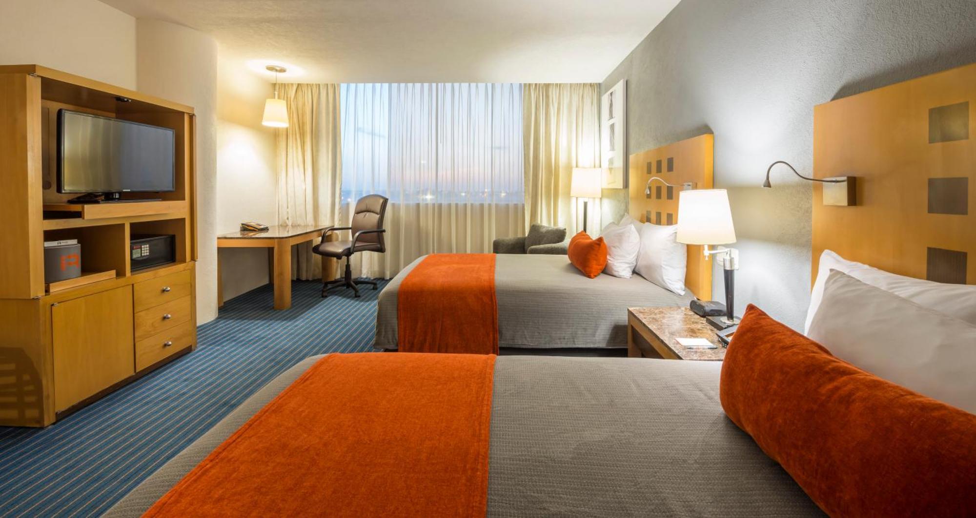 Deluxe Two Beds,1273704463:JPEG