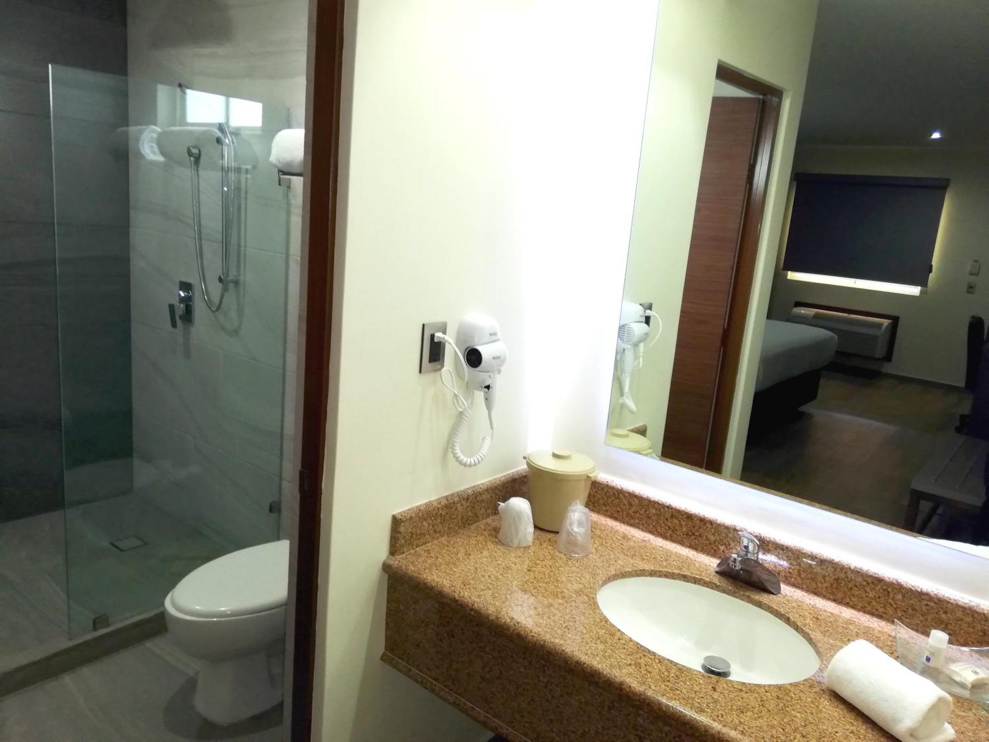 2 Double Beds, Courtyard View