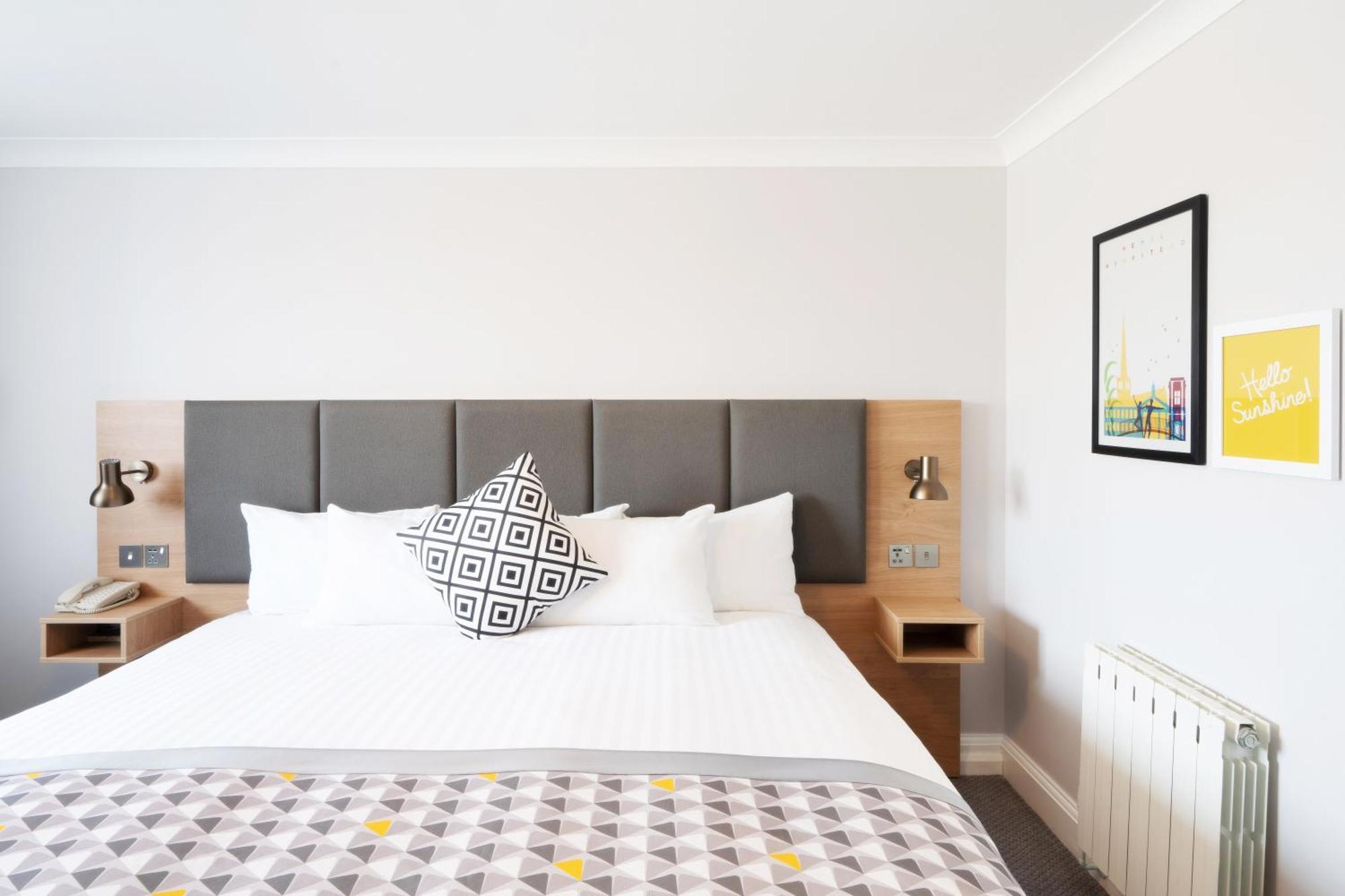 Standard Room,1274226205:JPEG